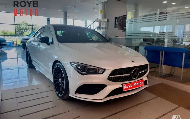 MERCEDES-BENZ Clase CLA 200 D DCT AMG LINE