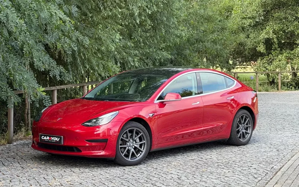Tesla Model 3 Standard RWD Plus