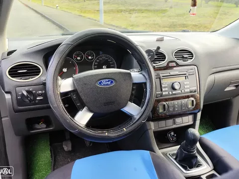 Ford Focus SW 1.6 TDCi Titanium 17