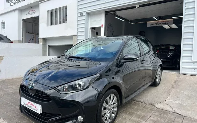 TOYOTA Yaris Yaris 120H 1.5 Active Tech - 16995€ en Las palmas