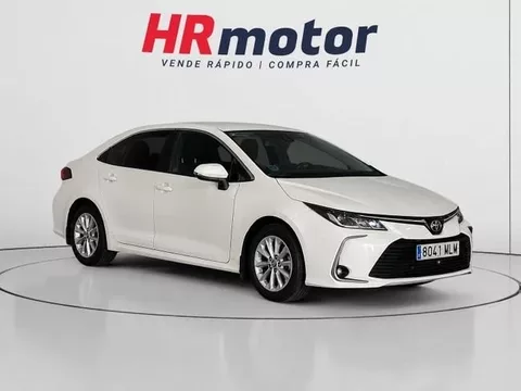 TOYOTA Corolla 1.5 Sedan 92 kW (125 CV)