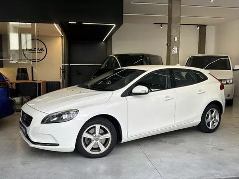 VOLVO V40 V40 D2 Kinetic 120