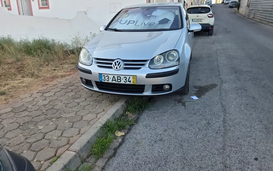 VW Golf 2.0 TDi 4M Confortline