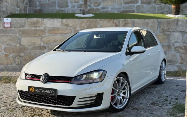 VW Golf 2.0 TSi GTi DSG Performance