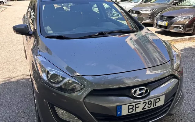 Hyundai i30 blue 1.6 CRDi Style
