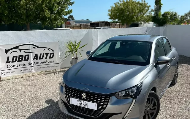 Peugeot 208