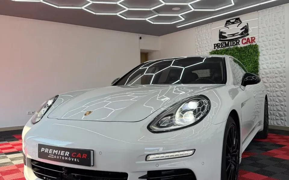 Porsche Panamera S E-Hybrid