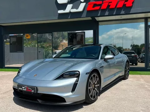 Porsche Taycan Bateria Performance Plus