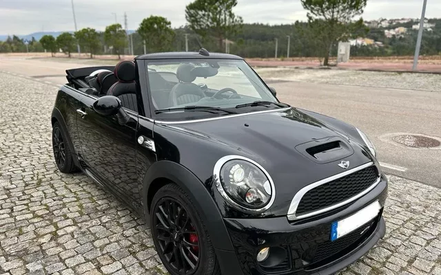 MINI Cabrio John Cooper Works