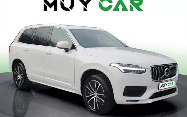 VOLVO XC90 XC90 B5 Momentum 7pl. AWD Aut.