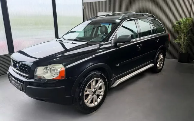 Volvo XC 90 2.4 D5 5L Nivel 3 Auto.