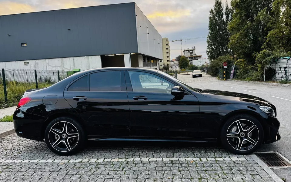Mercedes-Benz C 300 de 9G-TRONIC AMG Line