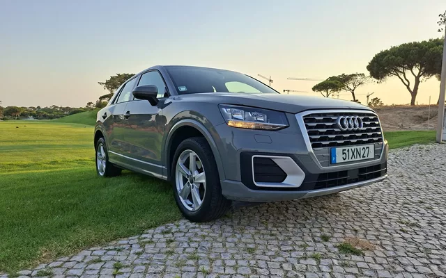 Audi Q2 30 TFSI S-line S tronic