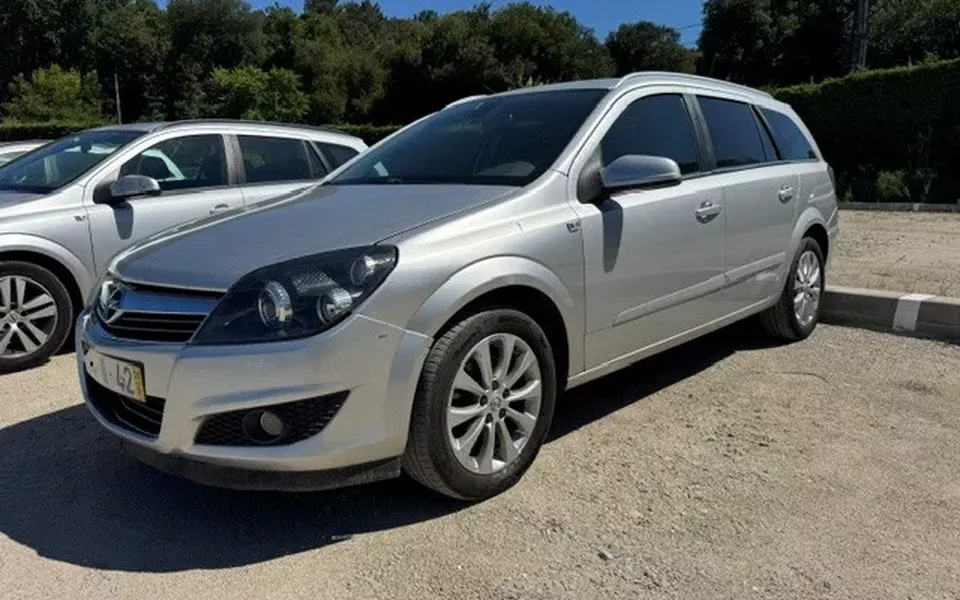 Opel Astra ver-1-7-cdti-cosmo