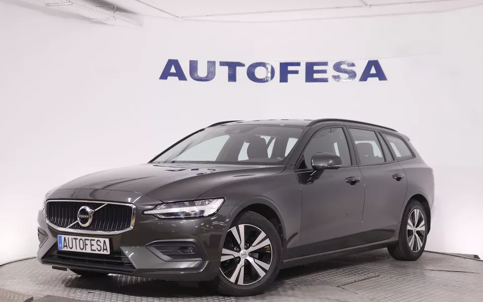 Volvo V60 2.0 D3 AUTO MOMENTUM 150CV 5P # NAVY,PARKTRONIC,FAROS LED,