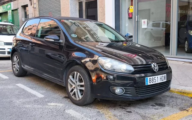 VOLKSWAGEN Golf 1.6 TDI 105 DSG Advance BMotion Tech