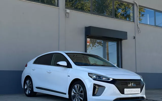 Hyundai Ioniq 1.6 GDI HEV Hybrid Tech