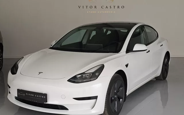 Tesla Model 3 Standard Range Plus RWD