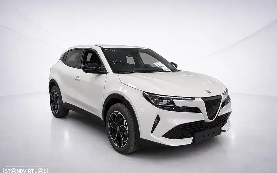 Alfa Romeo Junior Elletrica 50 kWh