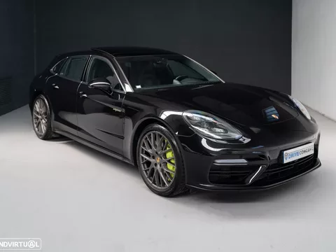 Porsche Panamera Sport Turismo Turbo S E-Hybrid