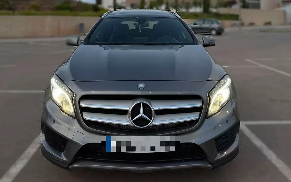 MERCEDES-BENZ Clase GLA GLA 200d AMG Line