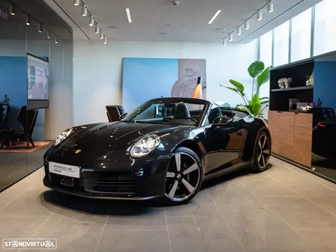 Porsche 911 (992) Carrera PDK