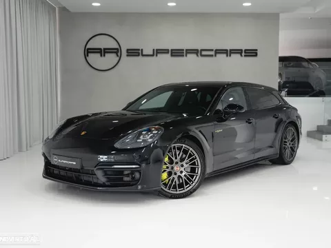 Porsche Panamera Sport Turismo 4 E-Hybrid Platinum Edition PDLS