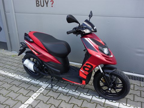 Aprilia SR Motard 50 2T