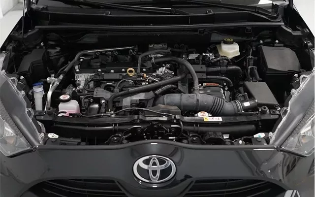 TOYOTA Yaris YARIS ACTIVE PLUS