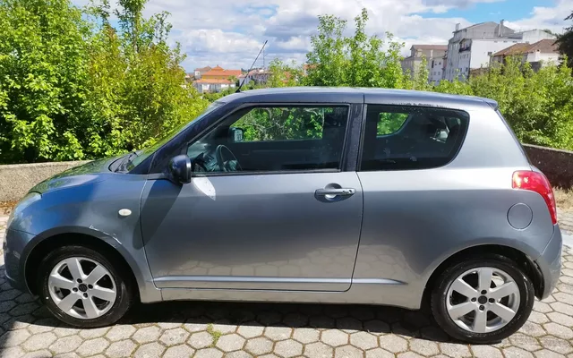 Suzuki Swift 1.3 DDiS GLX