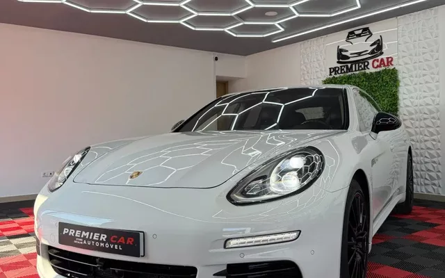 Porsche Panamera S E-Hybrid