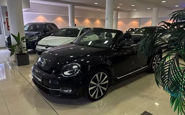 VOLKSWAGEN Beetle Beetle Cabrio 2.0TDI R-Line 140