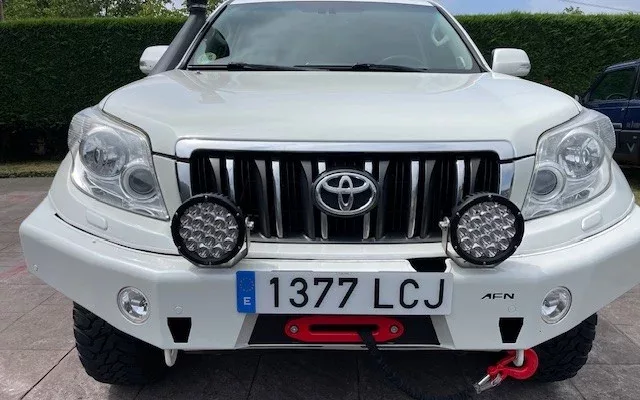 TOYOTA Land Cruiser Land Cruiser D-4D VX