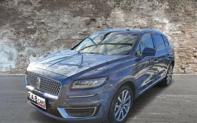 VOLKSWAGEN Touareg -Equivalente al Lincoln Nautilus 2.0L EcoBoost AWD