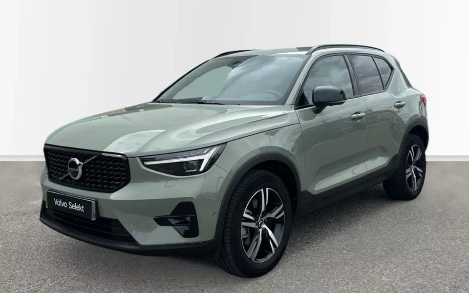 VOLVO XC40 XC40 2.0 B3 PLUS DARK AUTO 163 5P