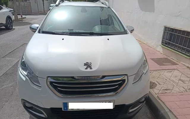 PEUGEOT 2008 2008 1.2 PureTech S&S Allure 110
