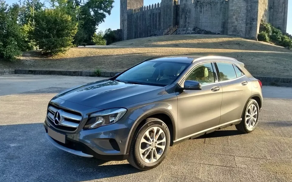 Mercedes-Benz GLA 180