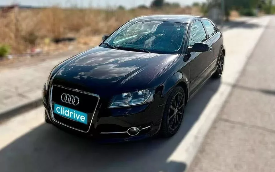 AUDI A3 2.0 TDI 140cv DPF Attraction