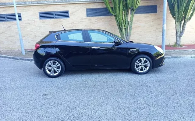 Alfa Romeo Giulietta 1.6 JTDM Distinctive 57X
