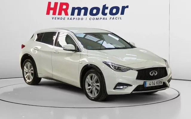 INFINITI Q30 Q30 2.2d Premium 7DCT