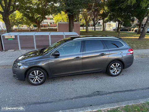 Peugeot 308 SW BlueHDi 130 EAT8 Stop & Start Tech Edition