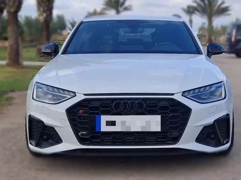 AUDI A4 Avant Black line 40 TFSI 150kW S tronic