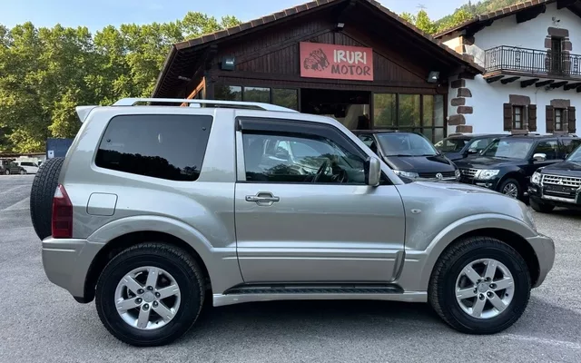 MITSUBISHI Montero Montero 3.2DI-D All-Four Aut.
