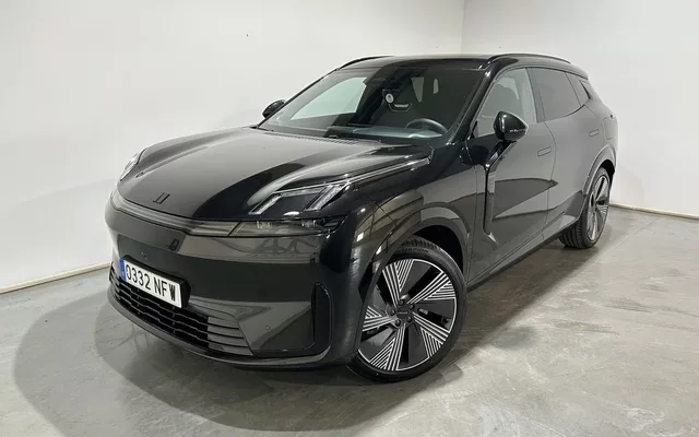 LYNK & CO 08 08 1.5 PHEV More