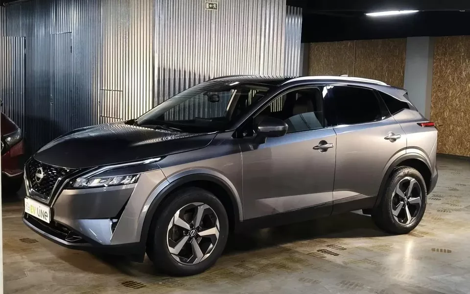 Nissan Qashqai 1.3 DIG-T N-Connecta LED Xtronic