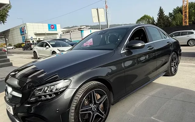 Mercedes-Benz C 300 de AMG Line