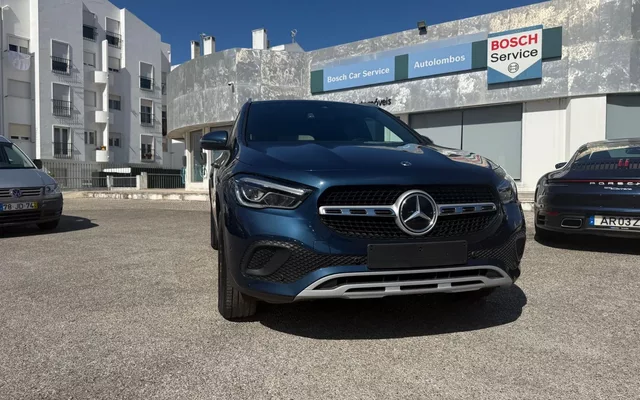 Mercedes-Benz GLA 250 e Progressive