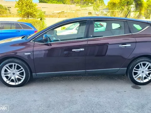 Lancia Delta 1.6 M-Jet Platino