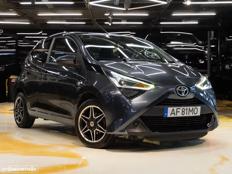 Toyota Aygo x-play connect