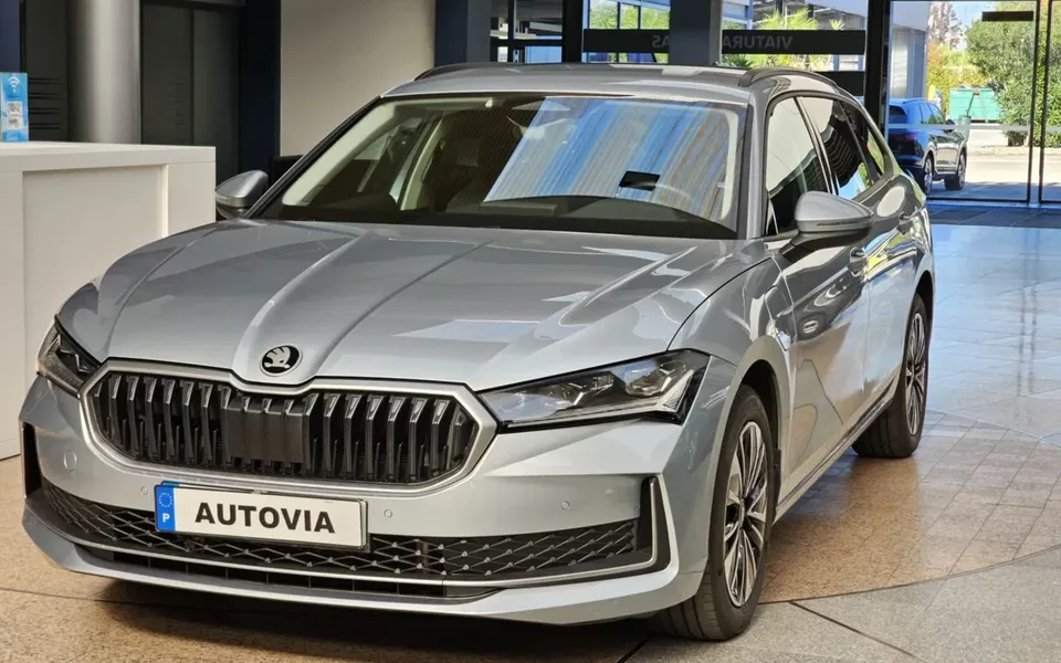 Skoda Superb 1.5 TSI iV Selection DSG